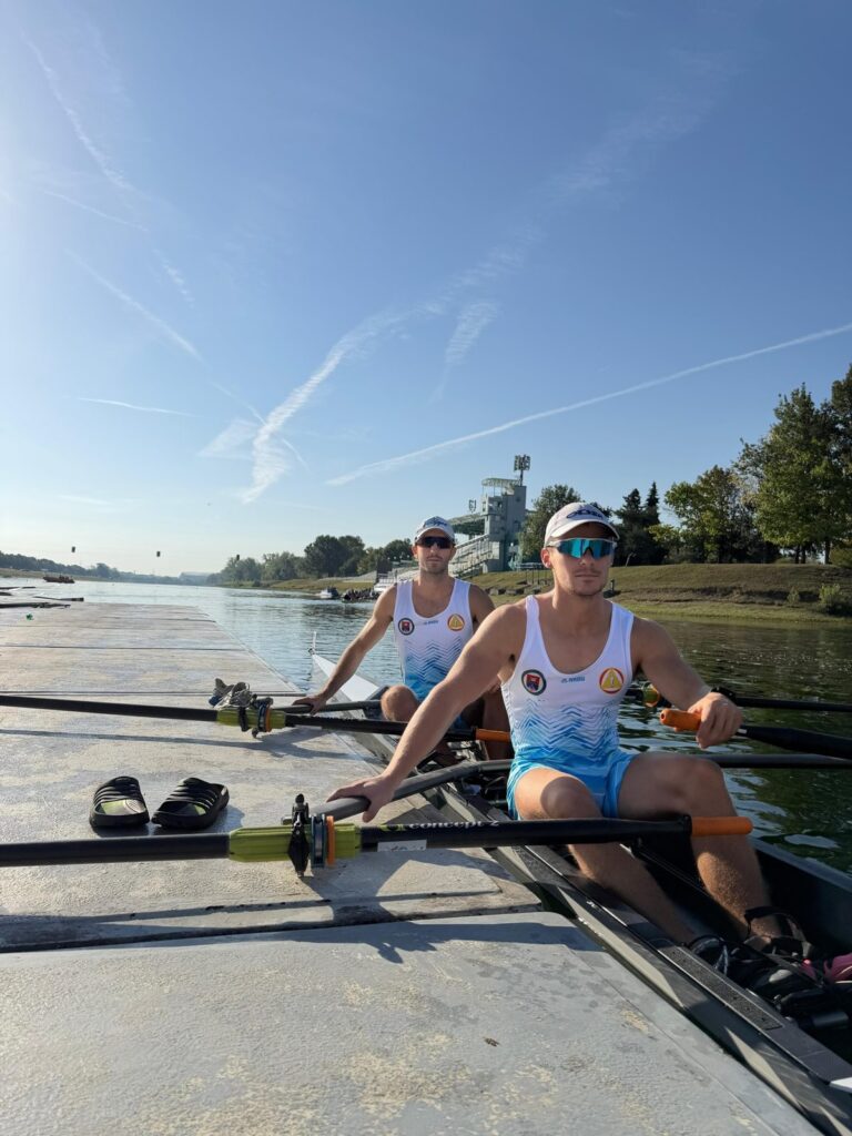 Aleksa Dobnikar i Miloš Badrljica, bronza na Evropskom univerzitetskom prvenstvu u veslanju, Zagreb 2026