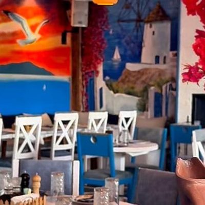 Taverna Piatakia, Kej oslobođenja 73, Zemun, u objektu Veslačkog kluba Galeb
